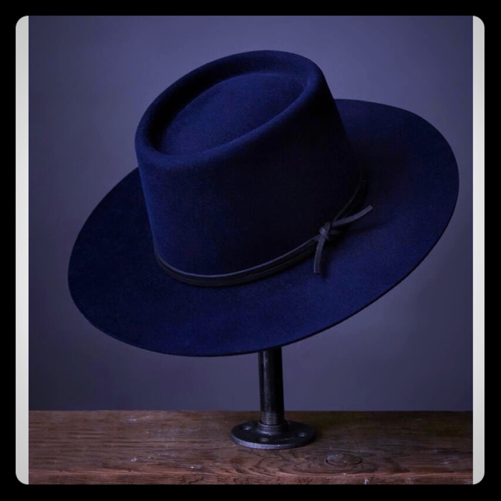 Beautiful and chic wool hat